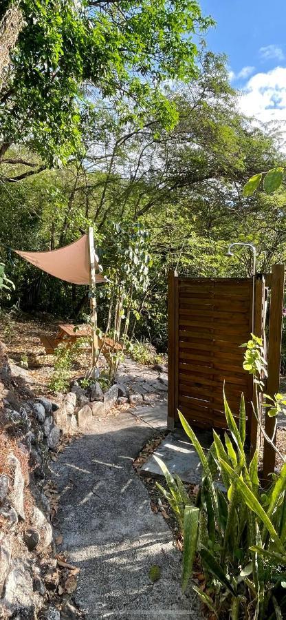 Location Gite Bungalow A 70M De La Plage Bouillante Exterior foto